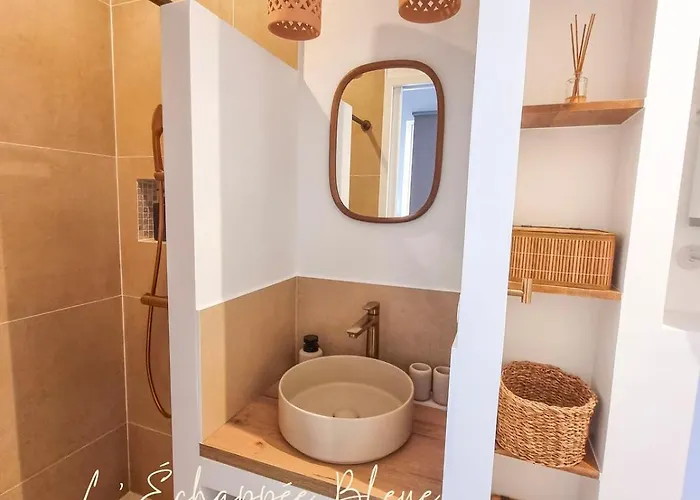 Nyaraló L'echappee Bleue, Maison En Bord De Pour Et Travail *