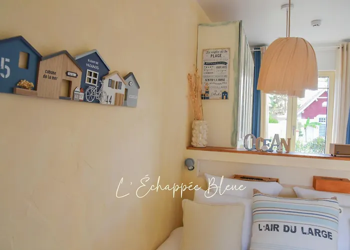 Nyaraló L'echappee Bleue, Maison En Bord De Pour Et Travail *