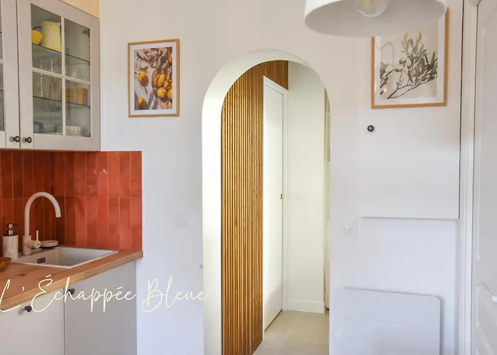 L'echappee Bleue, Maison En Bord De Pour Et Travail