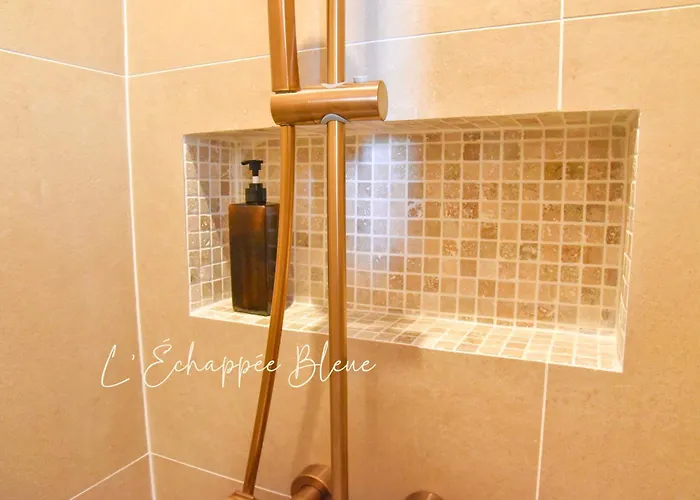 L'echappee Bleue, Maison En Bord De Pour Et Travail