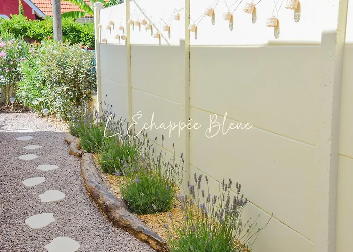 L'echappee Bleue, Maison En Bord De Pour Et Travail *