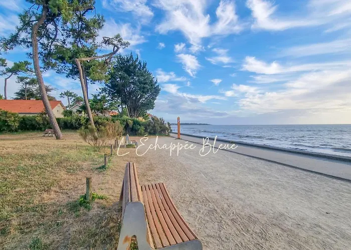 L'echappee Bleue, Maison En Bord De Pour Et Travail